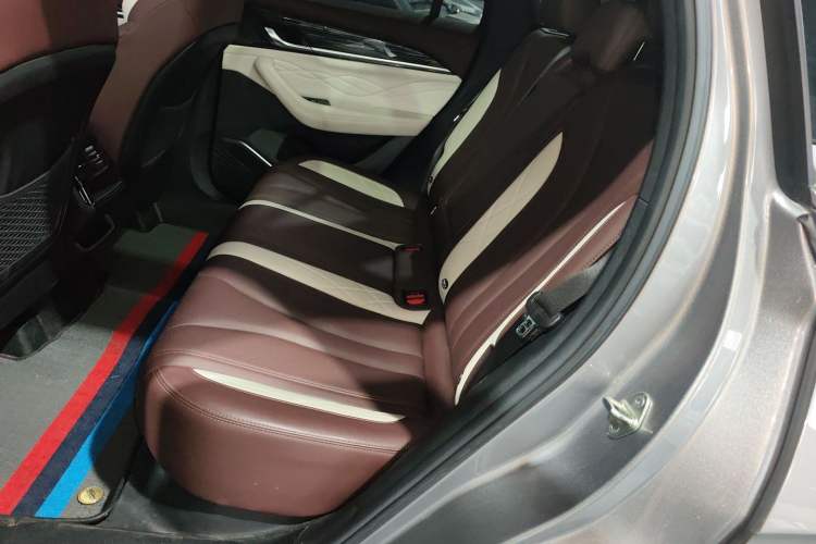 Used Geely Auto Monjaro L 2024 2.0TD High-Power Automatic Two-Wheel Drive Yunqi Version