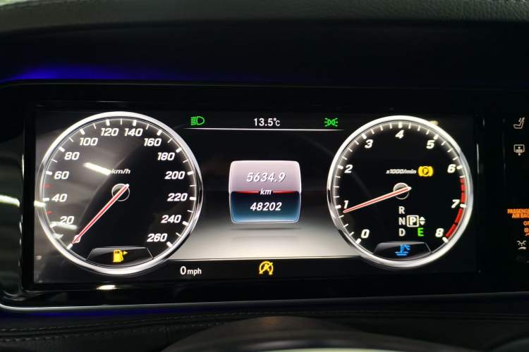 Used Mercedes-Benz S-Class 2014 S 320 L Business Model