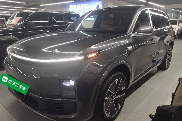 Used Li Auto L9 2025 Pro Smart Refresh Edition
