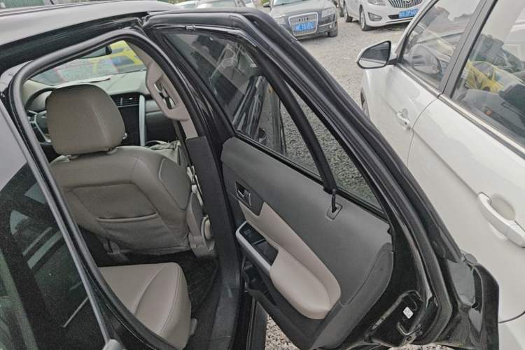 Used Ford Edge 2012 2.0T Elite Sunroof Edition
