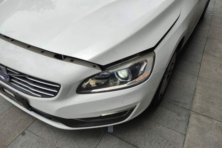 Used Volvo V60 2015 T5 Zhiya Edition
