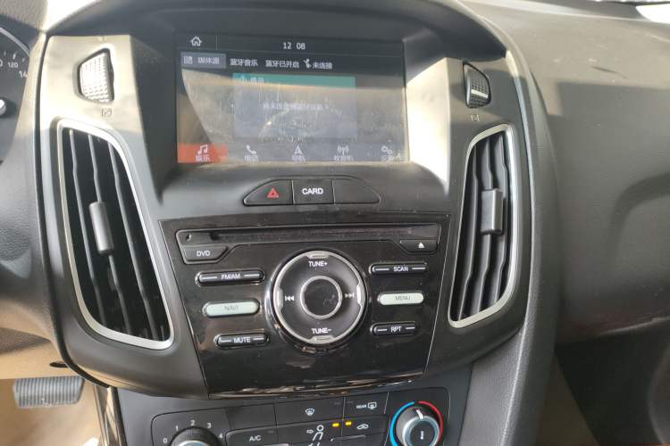 Used Ford Focus 2018 Hatchback Classic 1.6L Automatic Trendy SmartDrive Edition