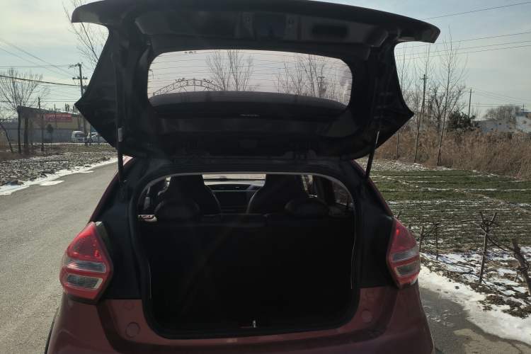 Used Geely Auto Vision X1 2017 1.3L Automatic Fun Edition