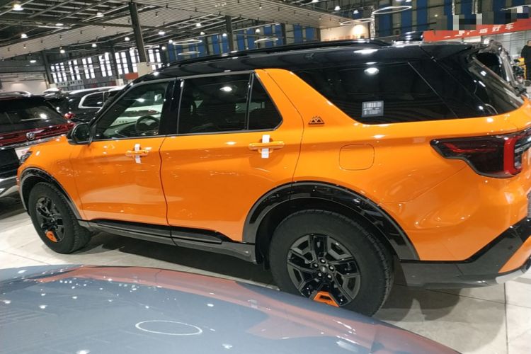 Used Ford Explorer 2024 2.3T EcoBoost Kunlun Peak Edition 7-Seater
