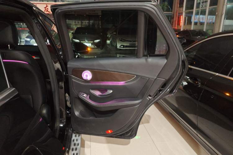 Used Mercedes-Benz GLC 2017 GLC 300 4MATIC Sport Edition
