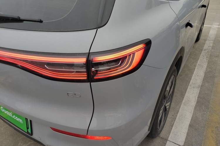 Used  E5 2024 530km Starship Edition
