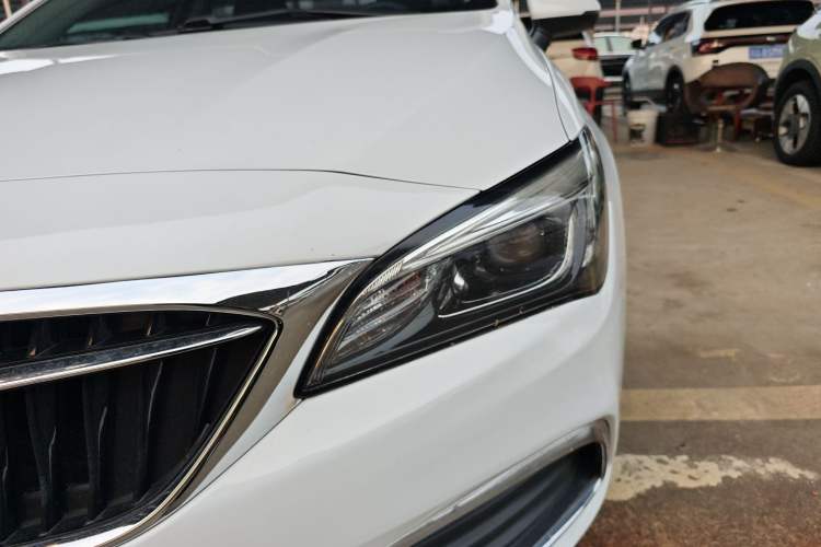 Used Buick Verano 2019 Sedan 20T Dual-Clutch Leading Model
