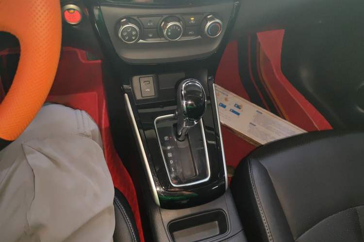 Used Nissan Sylphy 2019 1.6XV CVT Smart Connect Luxury Edition China VI Standard
