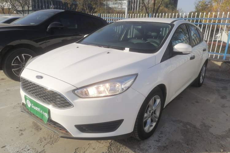 Used Ford Focus 2018 Hatchback Classic 1.6L Automatic Comfort Plus SmartDrive Edition
