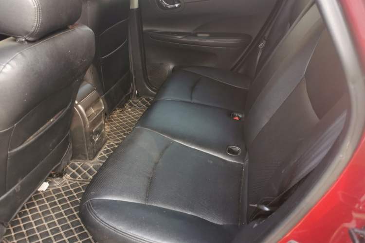 Used Nissan Tiida 2011 1.6L CVT Comfort Model