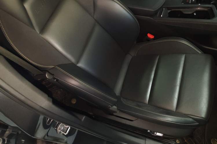 Used Lynk & Co 03 2023 1.5TD DCT JingPro
