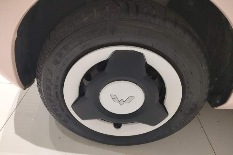 Used Wuling Hongguang MINIEV 2021 Macaron Premium Model – Lithium Iron Phosphate
