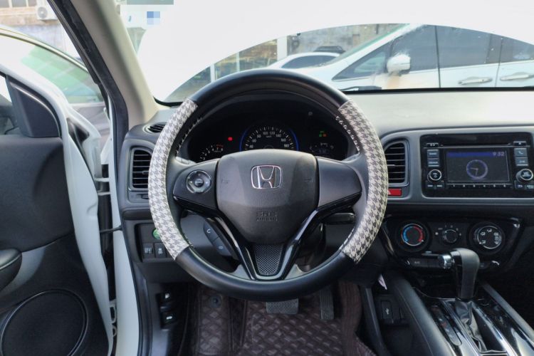 Used Honda Vezel 2015 1.5L CVT two-wheel drive Comfort trim
