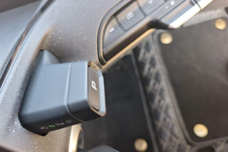 Used Baojun KiWi EV 2021 Artist Model Lithium Iron Phosphate
