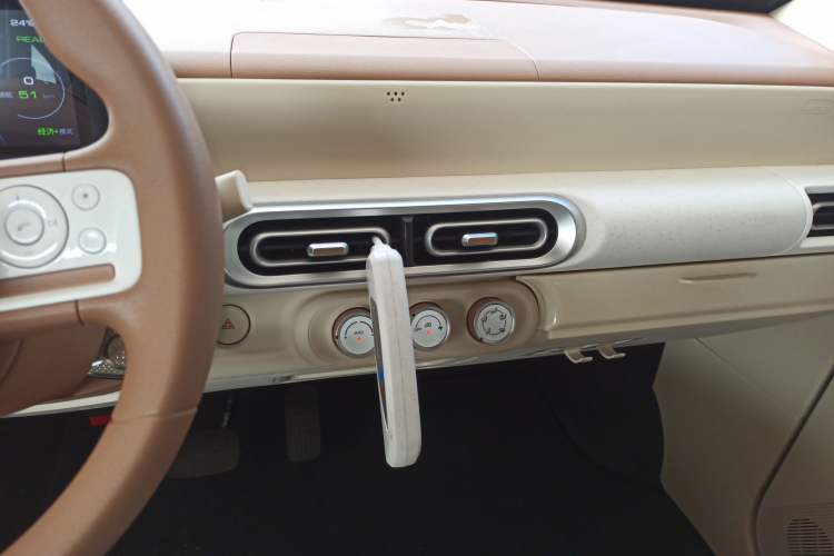 Used Wuling Hongguang MINIEV 2024 3rd Generation 215km Youth Edition
