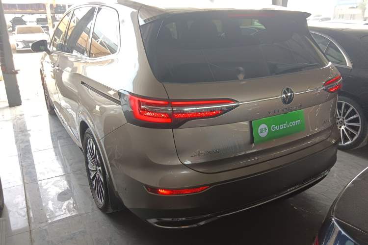 Used Volkswagen Viloran 2022 380TSI Prestige Edition
