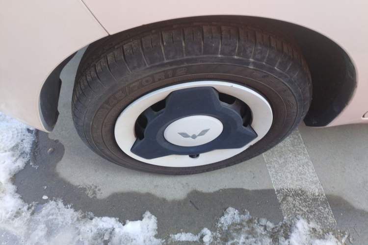 Used Wuling Hongguang MINIEV 2021 Macaron Fashion Model Lithium Iron Phosphate
