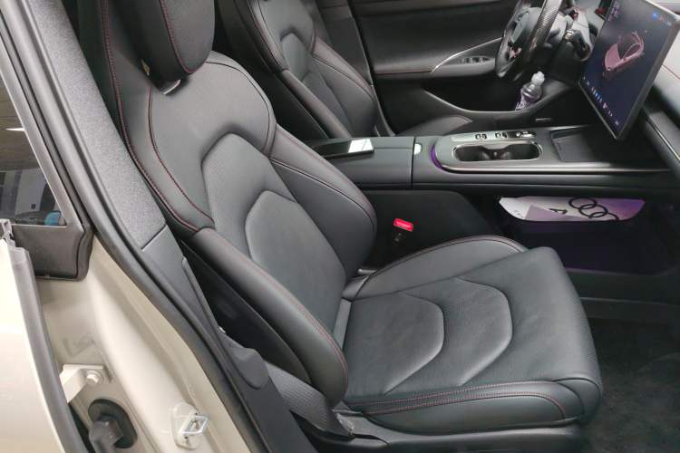 Used  SU7 2024 Rear-Drive Long-Range Intelligent Driving Version
