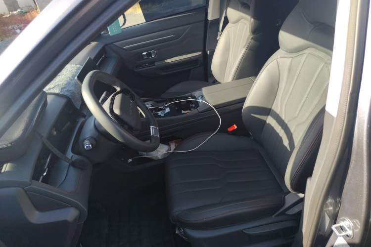 Used JETOUR Dashing 2025 1.5T DCT Luxury Edition
