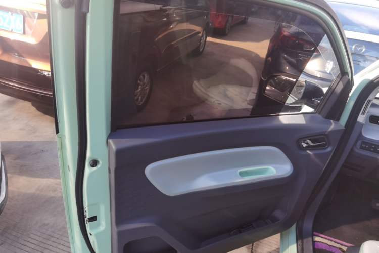 Used Wuling Hongguang MINIEV 2021 Macaron Sandwich Model 170 km Lithium Iron Phosphate
