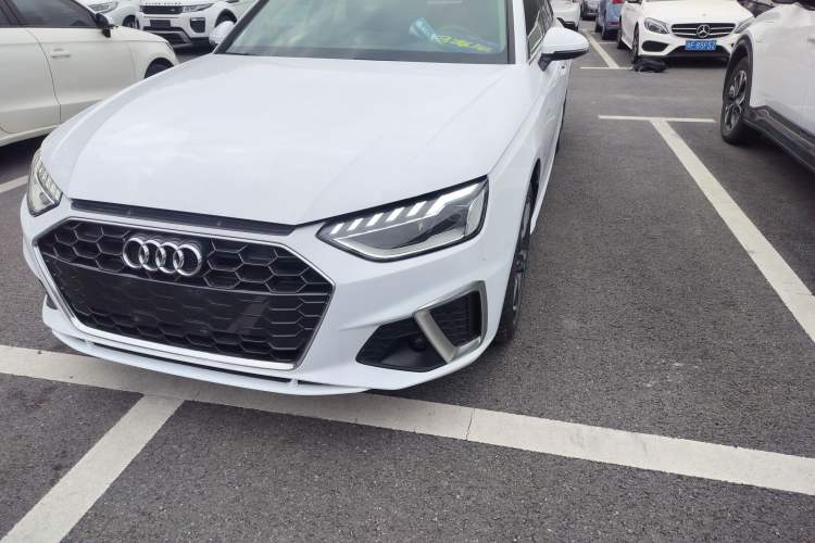 Used Audi A4L 2020 40 TFSI Luxury Dynamic Model
