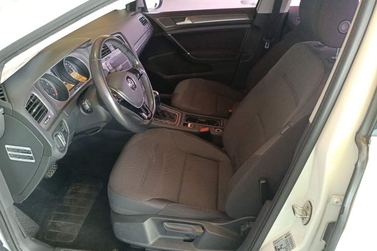 Used Volkswagen Golf 2016 1.6L Automatic Comfort Model