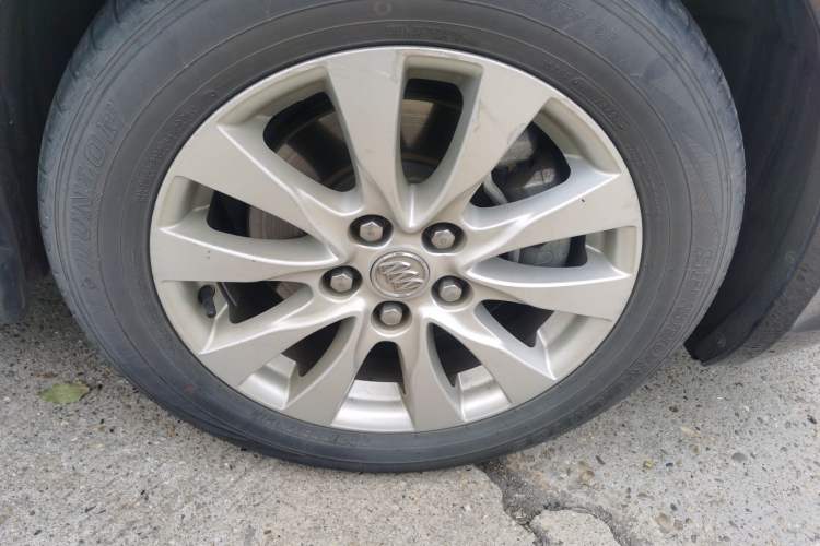 Used Buick LaCrosse 2013 2.4L SIDI Leading Comfort Version
