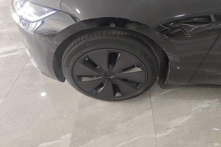 Used Tesla Model 3 2023 Long-Range All-Wheel-Drive Version
