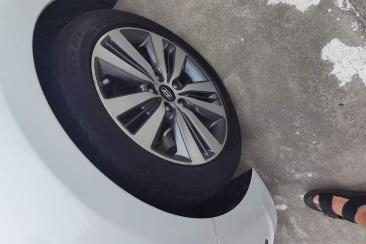 Used Hyundai Mistra 2016 1.8L Automatic Smart GLS
