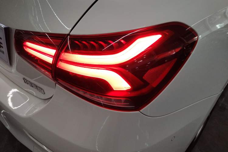 Used Mercedes-Benz A-Class 2021 A 200 L Sport Sedan Fashion Model
