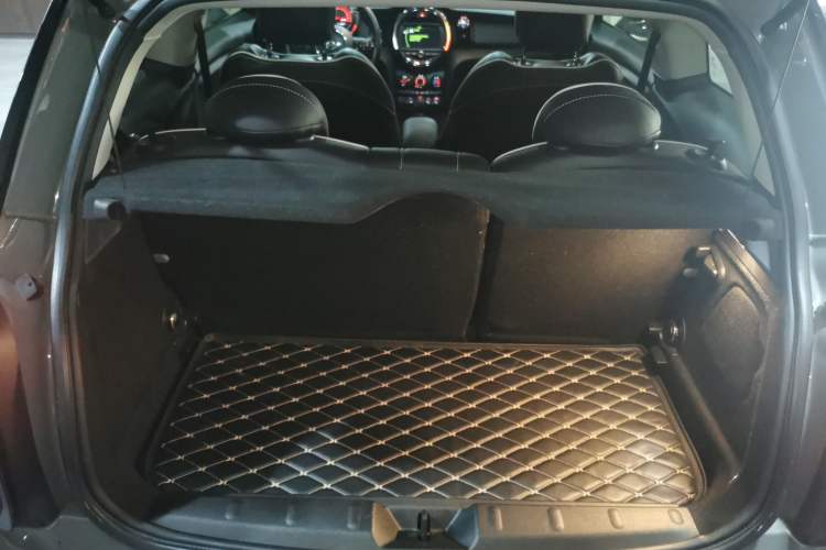 Used  MINI 2016 1.5T COOPER
