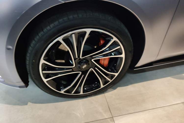 Used  L7 2022 Pro Model
