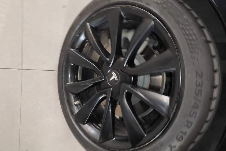 Used Tesla Model 3 2019 Standard Range Rear-Drive Upgraded Version
