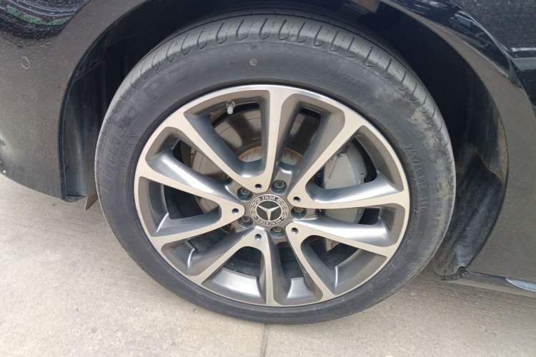 Used Mercedes-Benz E-Class 2019 Facelifted E 300 L Stylish Version
