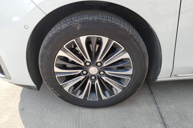 Used Buick GL8 2023 ES Lu Zun Luxury Model
