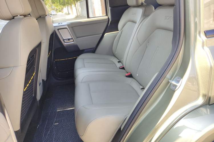 Used  V23 2025 501 Four-Wheel Drive Intelligent Driving Version
