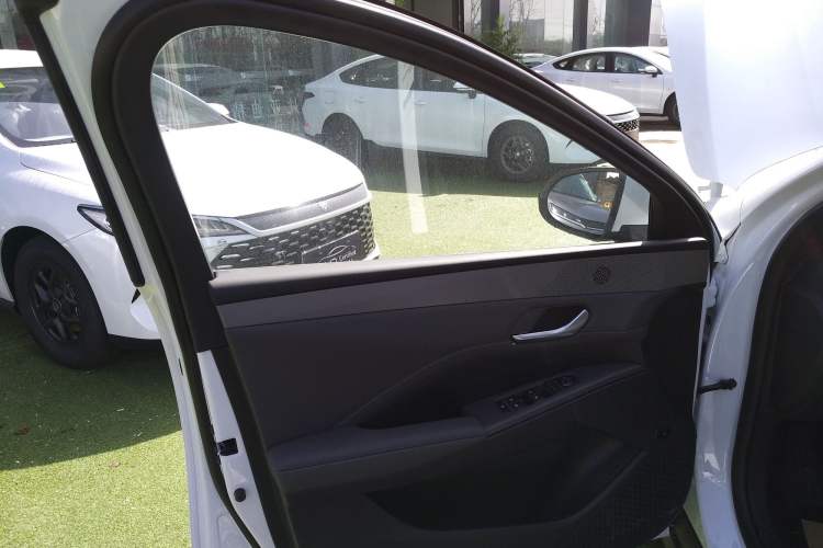 Used BYD Qin PLUS 2025 DM-i Smart Drive 55KM Leading Model
