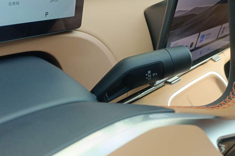 Used  Galaxy Xingjian 7 EM-i 2025 120km Exploration+ Version
