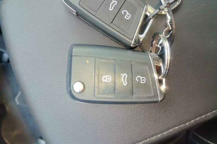 Used Volkswagen Tayron 2023 300TSI Two-Wheel-Drive Luxury Plus Advanced Edition