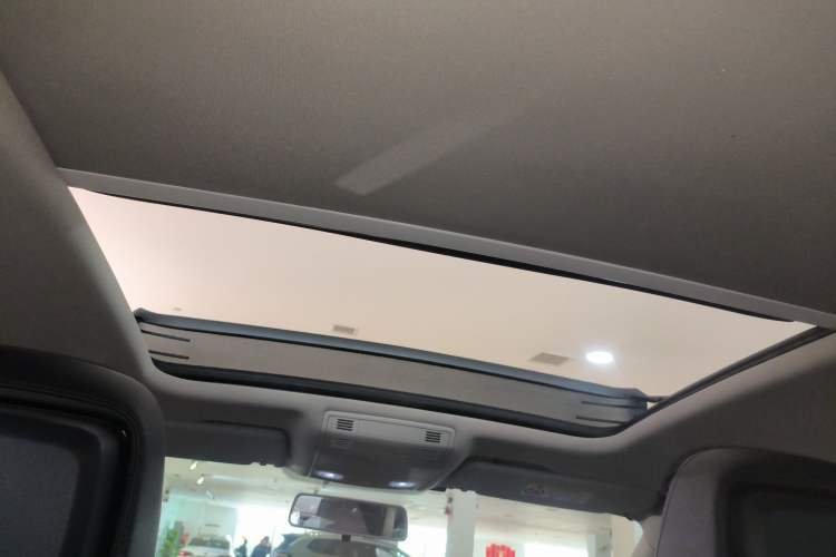 Used Volkswagen Magotan 2019 330TSI DSG Leading Model China VI Standard