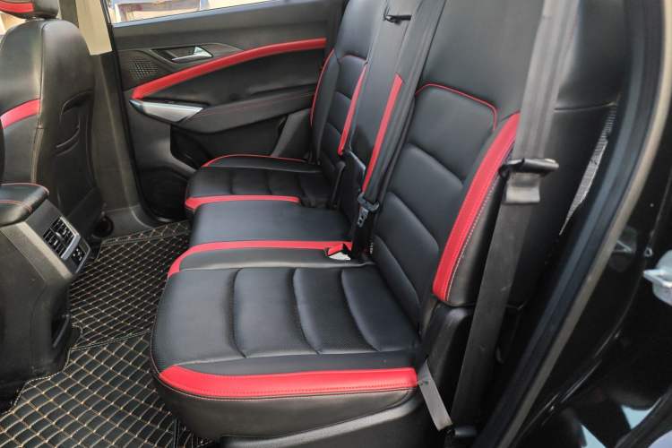 Used SOL X8 2021 300T DCT Prestige Smart Connectivity Edition 5-seater
