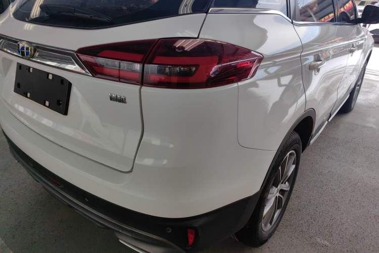 Used Geely Auto Emgrand X7 Sport 2018 2.0L Manual Two-Wheel Drive Zhiya Version