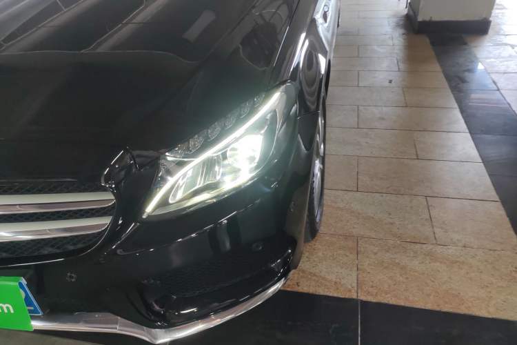 Used Mercedes-Benz C-Class 2015 C 200 L Sport Edition

