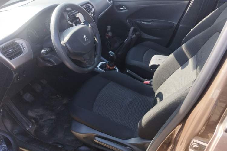 Used Peugeot 301 2014 1.6L Manual Comfort Edition