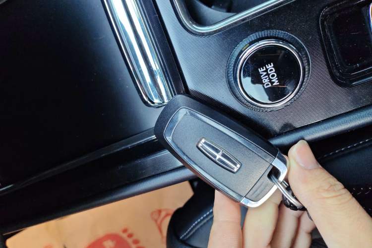 Used Lincoln Corsair 2021 2.0T Two-Wheel-Drive Luxury Edition