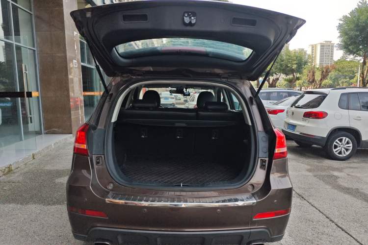 Used Haval H2 2016 Red-Label 1.5T Manual Two-Wheel Drive Luxury Model
