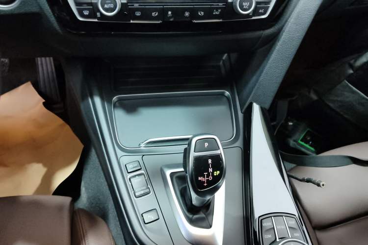 Used BMW 3 Series 2018 320Li Leading Model M Sport Package
