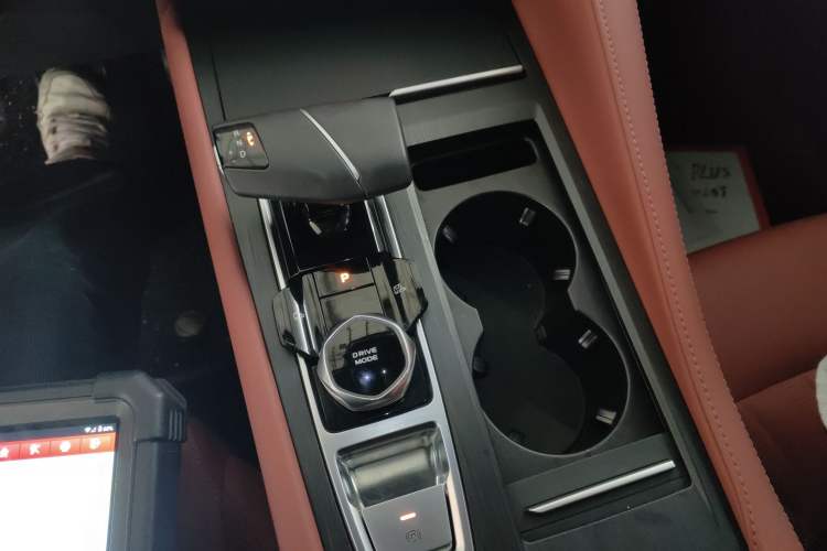 Used Changan CS75 PLUS 2024 3rd Generation Champion Edition 1.5T Intelligent Drive Dynamic Model