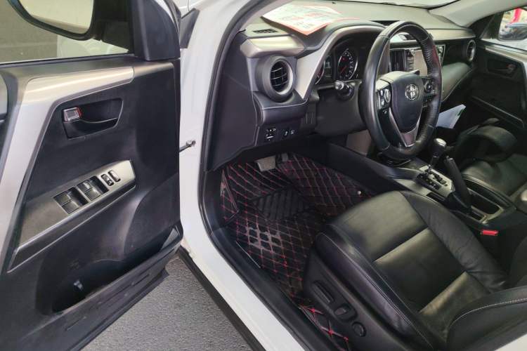 Used Toyota RAV4 2018 2.5L Automatic 4x4 Elite i Edition
