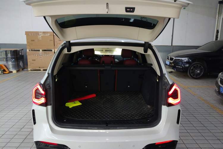 Used BMW iX3 2022 Leading Type
